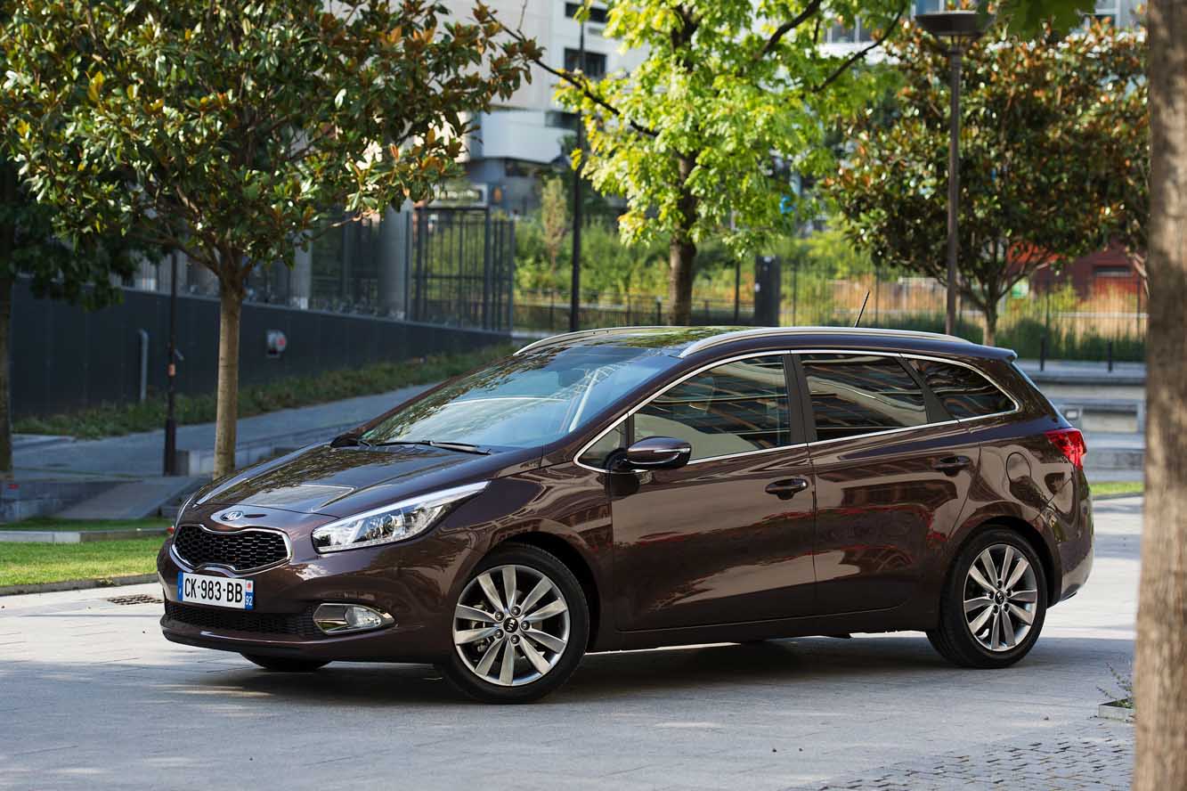 KIA ceed SW стал самым популярным универсалом среди иномарок