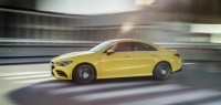 Новые модификации Mercedes-Benz CLA стали доступны в России 